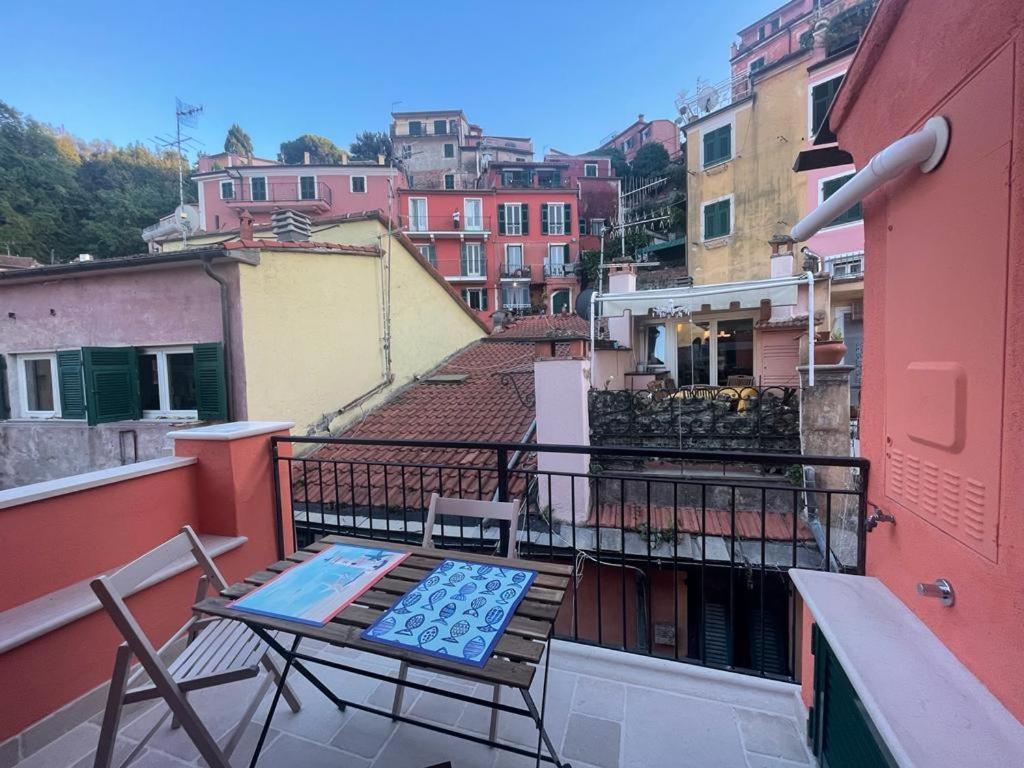 Suite Ventidue - Fronte Mare Lerici Luaran gambar