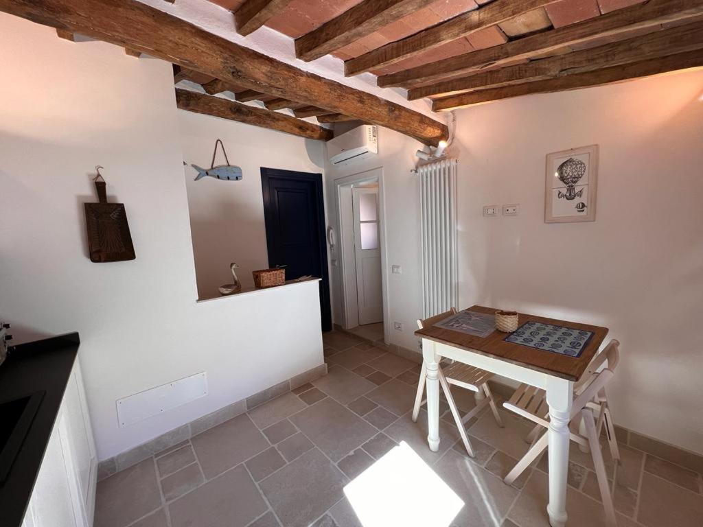 Suite Ventidue - Fronte Mare Lerici Luaran gambar