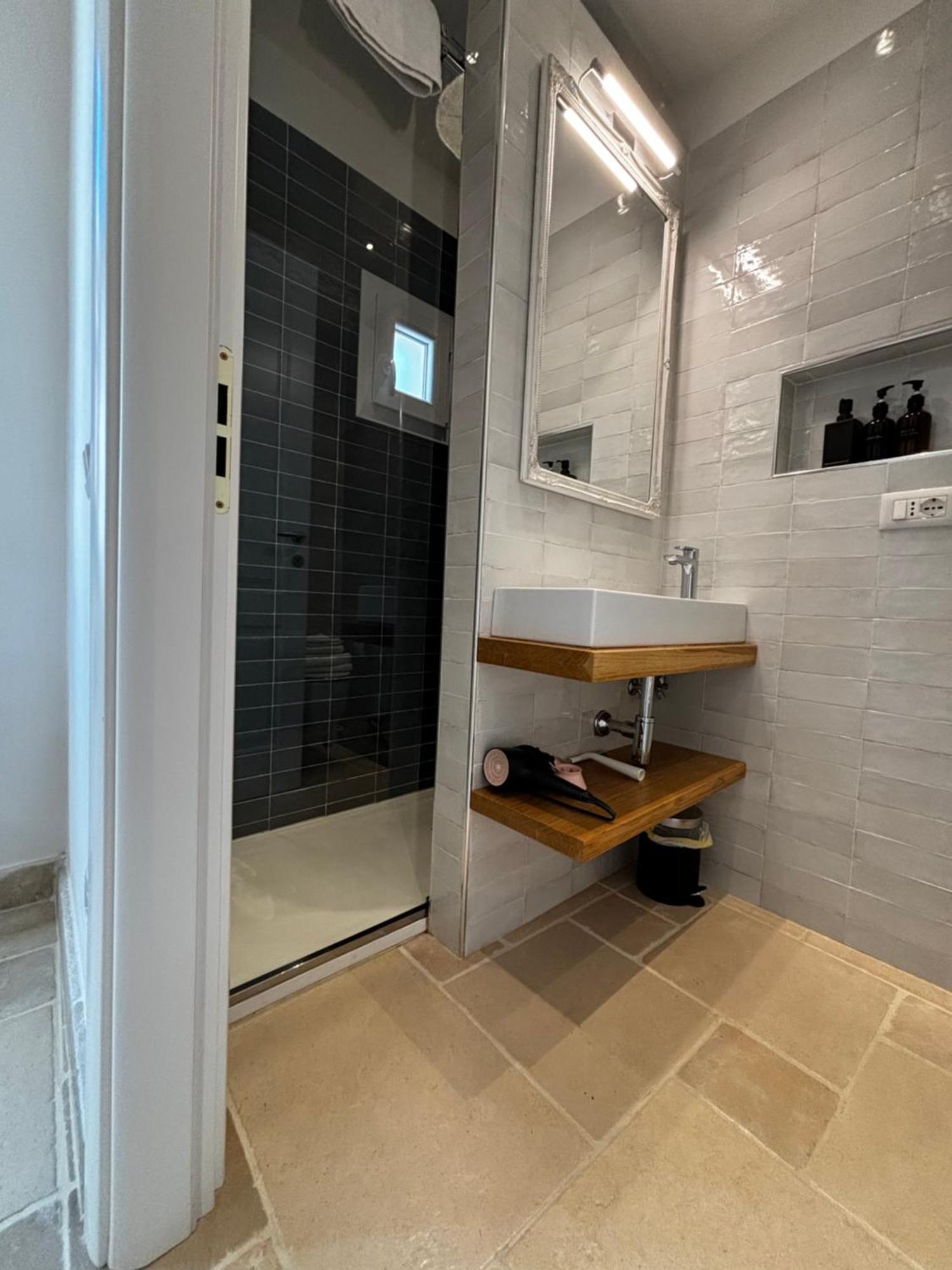 Suite Ventidue - Fronte Mare Lerici Luaran gambar